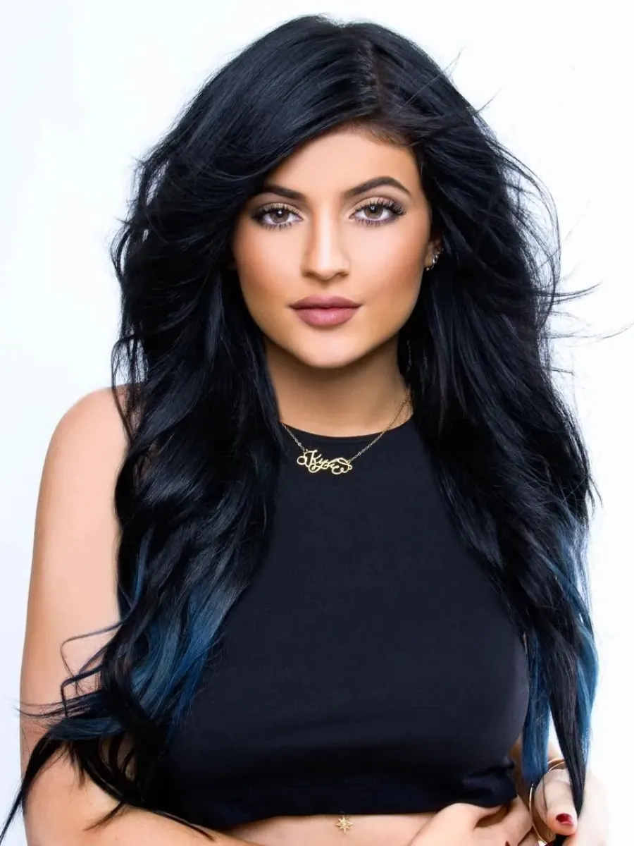 Kylie Jenner - Extensii Păr