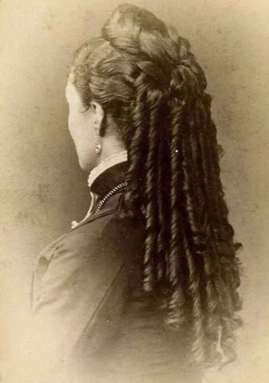 Epoca Victoriană - Extensii Păr